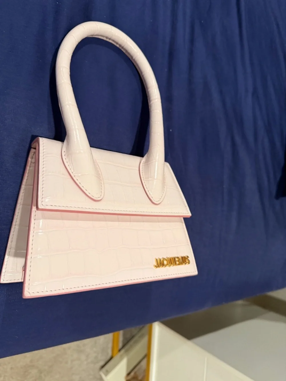 Jacquemus pale pink croc-embossed mini top-handle bag - Picture 3 of 7